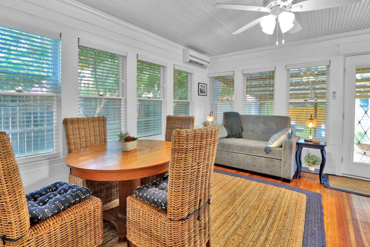 Nb Farmhaus Villa นิวบราวน์เฟลส์ ภายนอก รูปภาพ